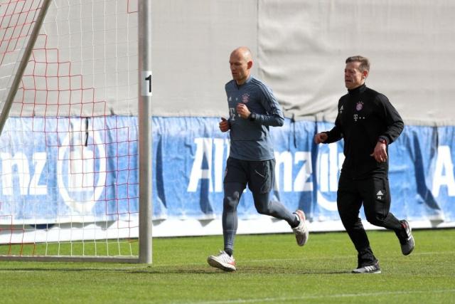 路上走得更 路上走得更