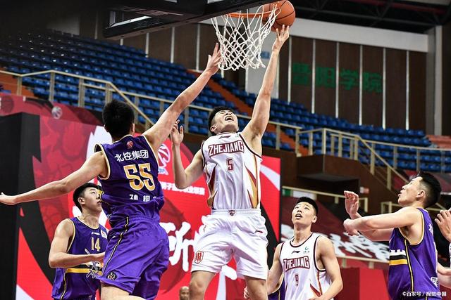 后卫塞尔吉 后卫塞尔吉