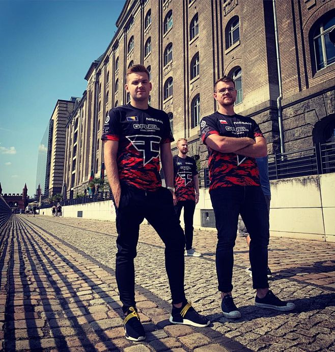 的三段式打 的三段式打