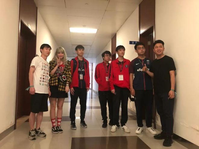 冠以 冠以